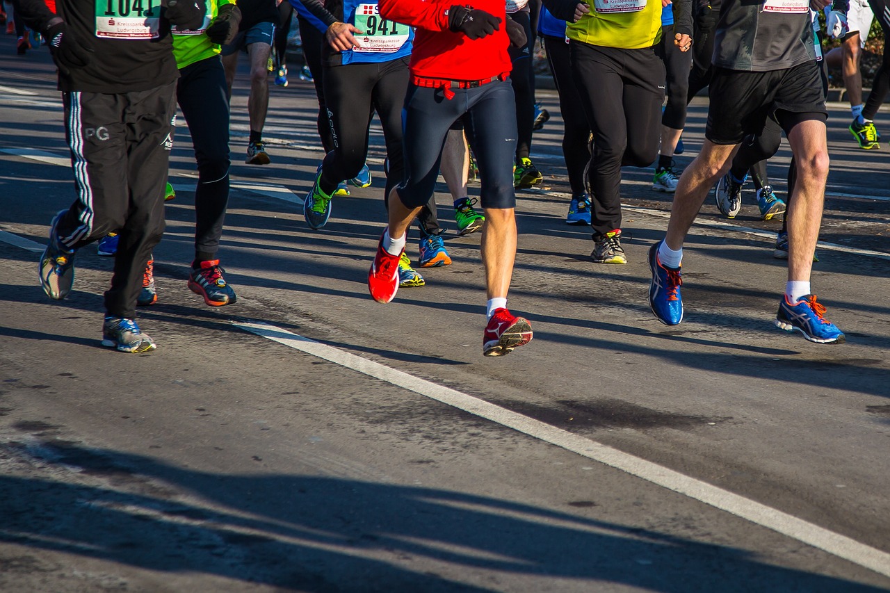 30,000 Runners Throng Guangzhou Marathon, Marking a Decade of Growth