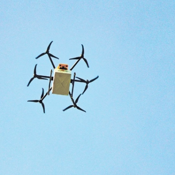 Lianhua Hill Park Welcomes Drone Delivery Service