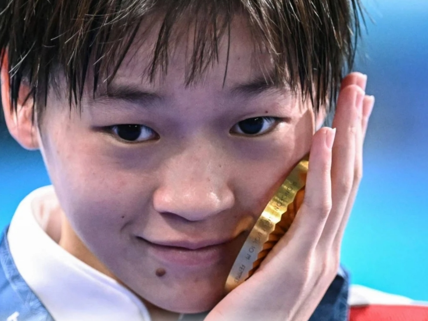 Quan Hongchan Triumphs in Dramatic Women’s 10m Platform Final