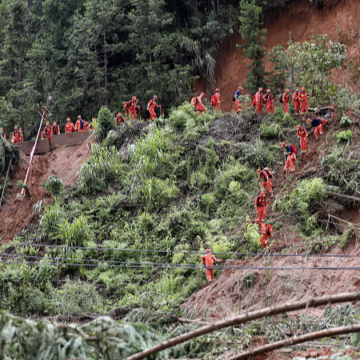 Heavy Rains Lead to Devastating Losses in Zixing, Hunan Province: 50 Dead, 15 Still Missing