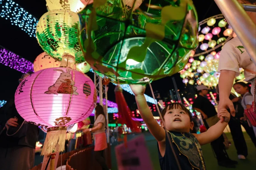 Hong Kong Parks to Host Week-Long Mid-Autumn Lantern Displays