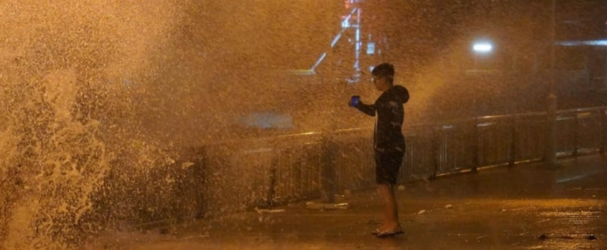 Thirty-Eight Flights Cancelled in Hong Kong as Super Typhoon Yagi Approaches